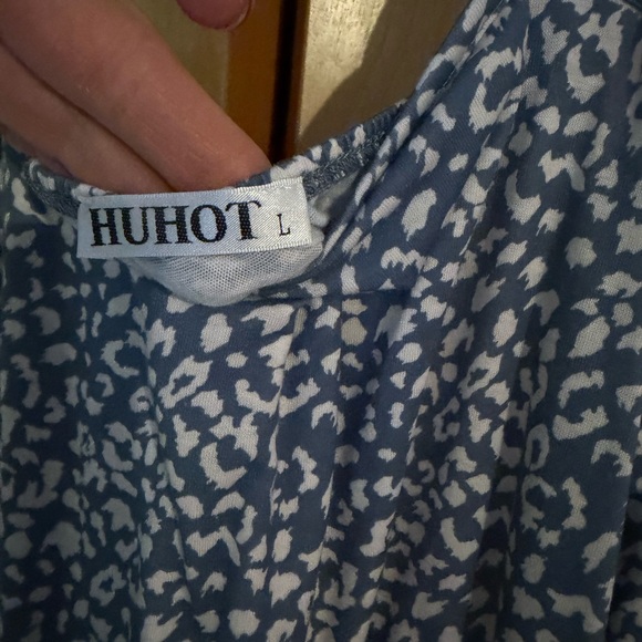 Chic Blue Patterned Mini Dress - Picture 2 of 3